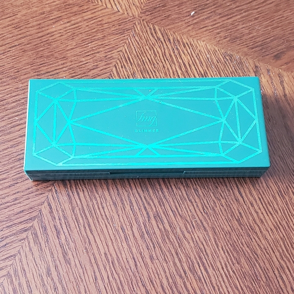 Full make up box - Picture 2 of 2